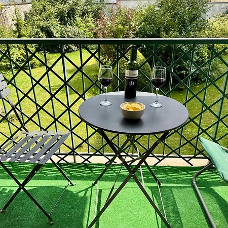 Superbe Appartement Avec Belle Vue Jardin Paris Exteriör bild