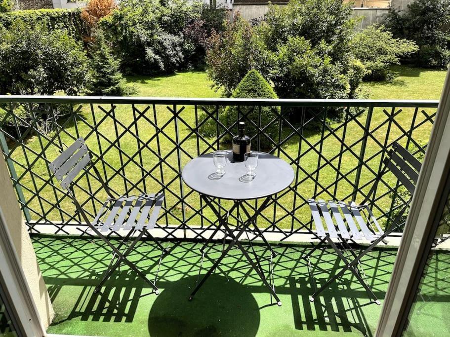 Superbe Appartement Avec Belle Vue Jardin Paris Exteriör bild