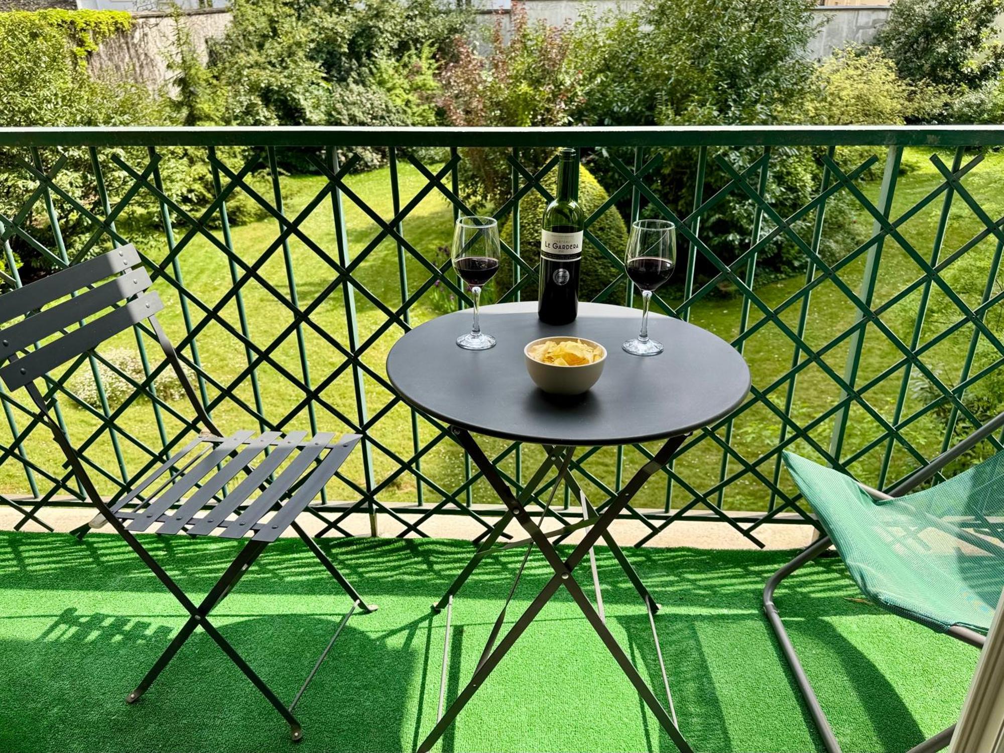 Superbe Appartement Avec Belle Vue Jardin Paris Exteriör bild